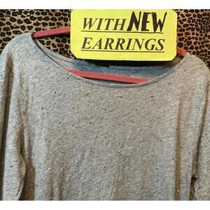 L Quiz Top & Fairy Earrings